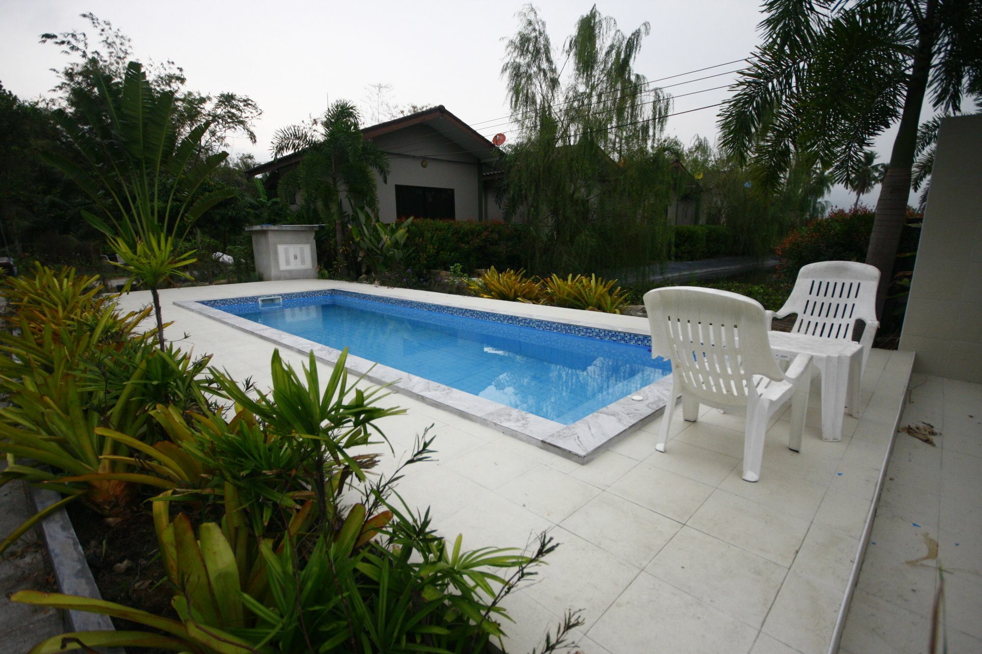 Long Lake Resort Chonburi Buitenkant foto