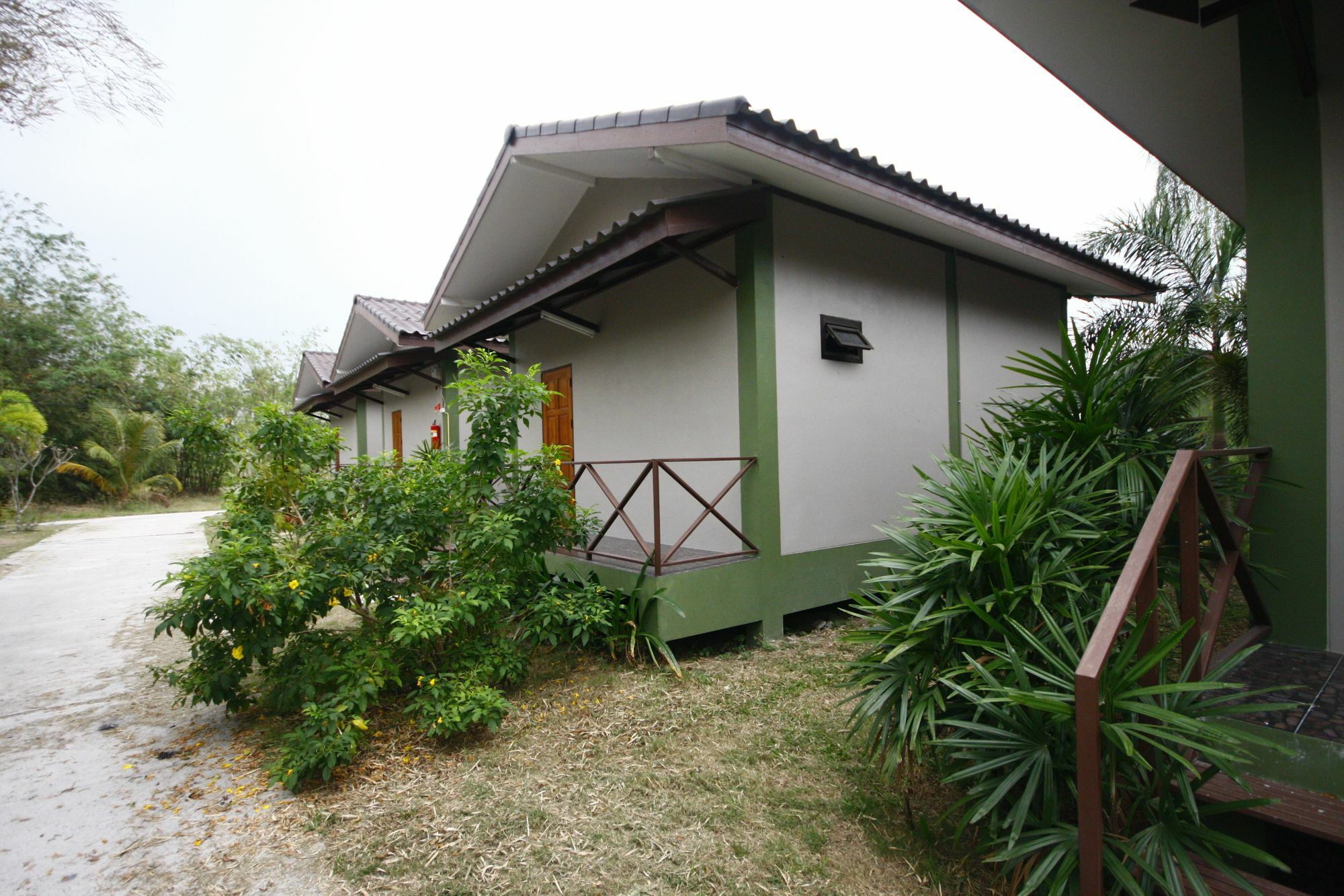 Long Lake Resort Chonburi Buitenkant foto